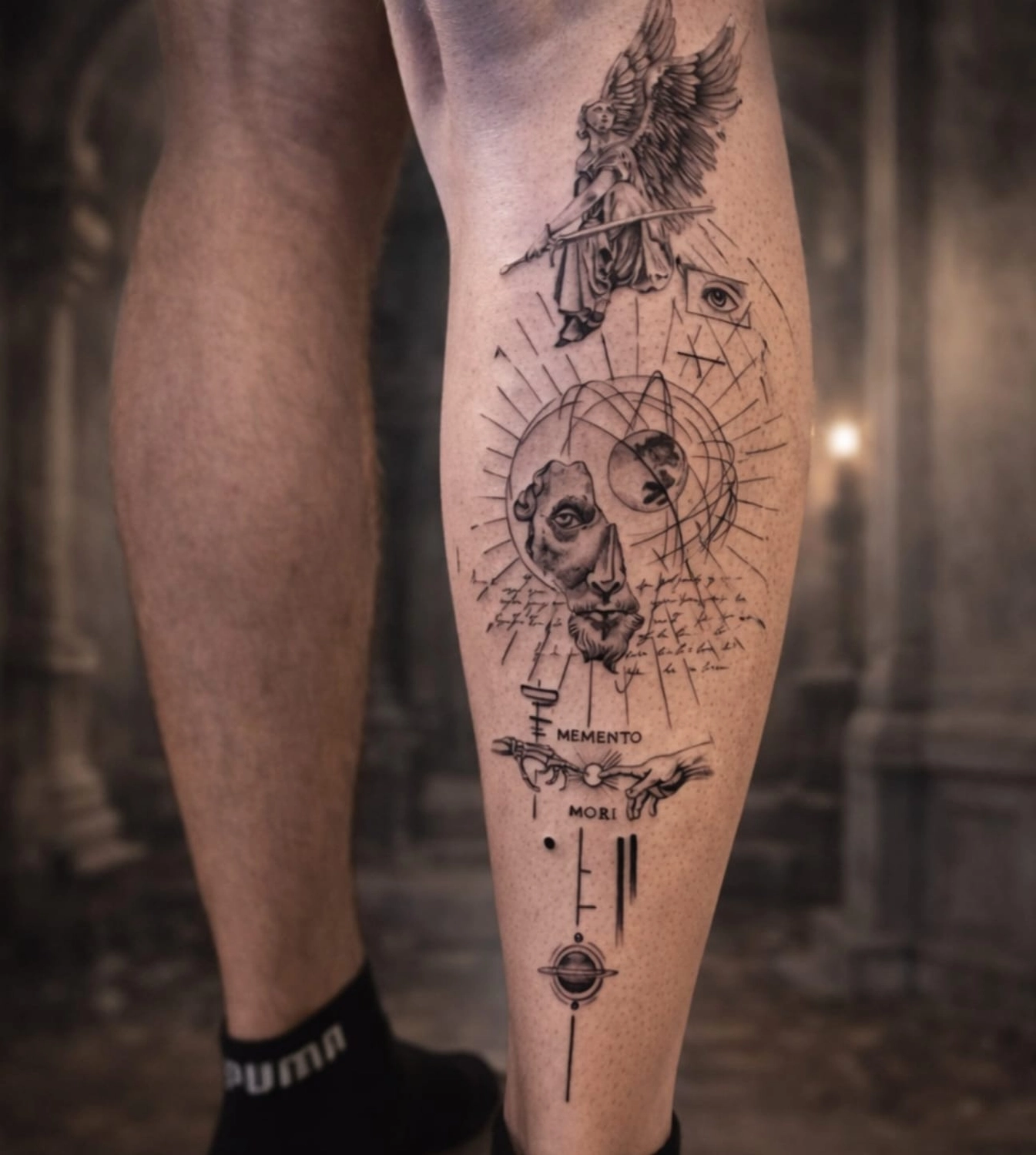 A Fleur de Peau - Professionelles Tattoo Studio - Tätowierung am Arm einer Person