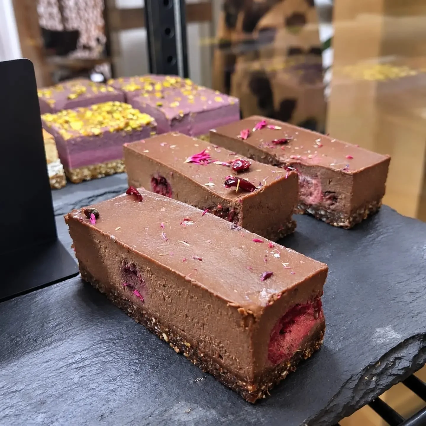 A Fleur de Peau Café - Schokoladen-Himbeer-Kuchen