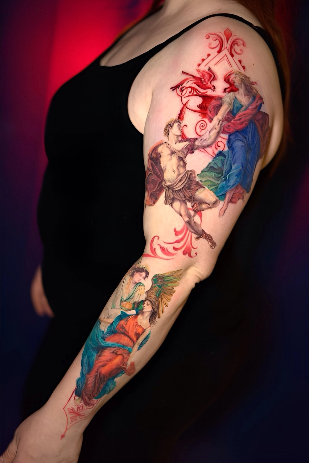 A Fleur de Peau - Professionelles Tattoo Studio - Tätowierung am Arm einer Person